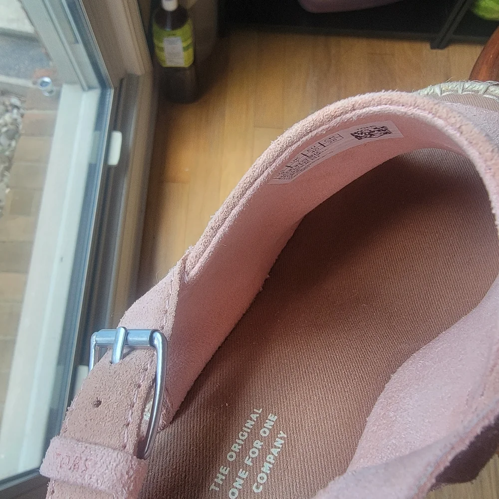 TOMS Women's Pink Wedge Sandals Size 9 - Picture 5 of 8